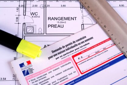 Reconnaissance d’un permis de construire tacite à un éleveur de chevaux et d’abeilles