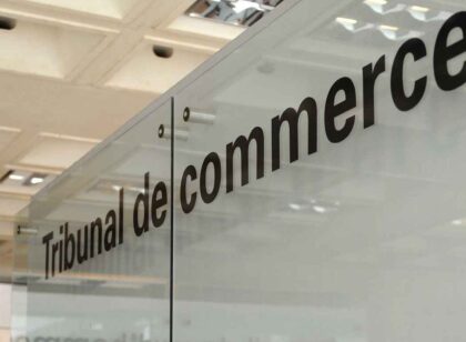 Le Tribunal de commerce est incompétent pour trancher les litiges relatifs à un bail commercial, de surcroît conclu entre un commerçant et une société civile immobilière